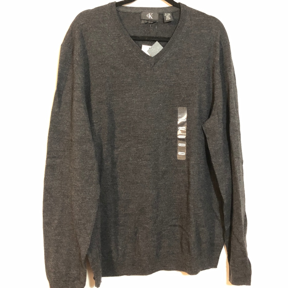 NWT Calvin Klein Merino Wool V-Neck Sweater - XL